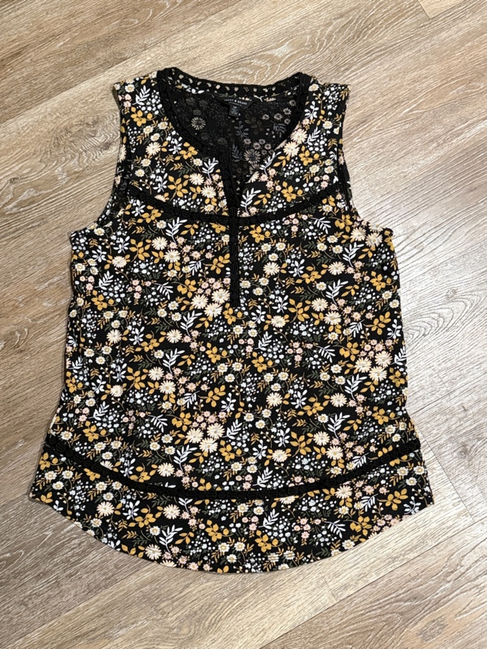 Lucky Brand Black Floral Lace-Trim Sleeveless Camisole
